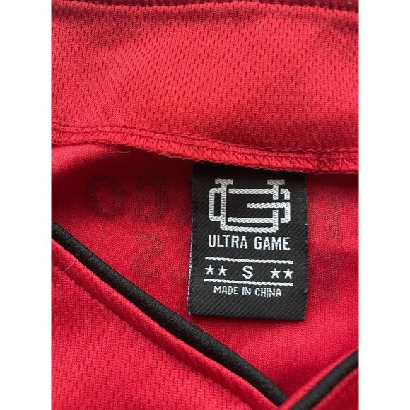 Chicago Bulls Button Up Jersey Mens Small Ultra Game NBA Red Shirt - Picture 8 of 10